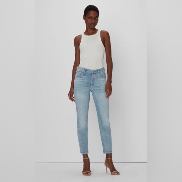 7 For All Mankind Josefina Light Wash Button Fly Denim Boyfriend Jeans Size 26 - Picture 1 of 14
